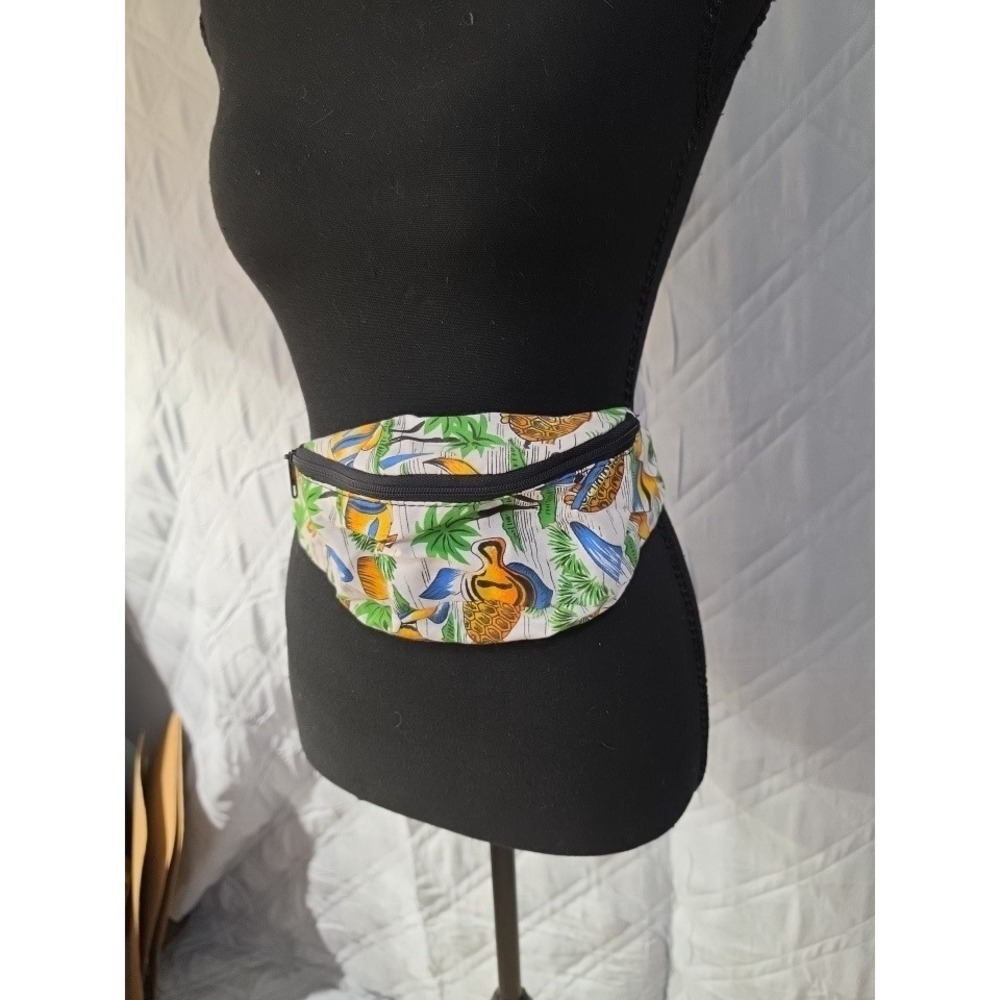 VTG Tropical Fish Turtle Print Fanny Pack White Multi Color Waist Bag Adjustable